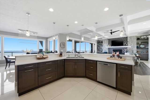 2508 Falconcrest Loop, Richland, WA 99352