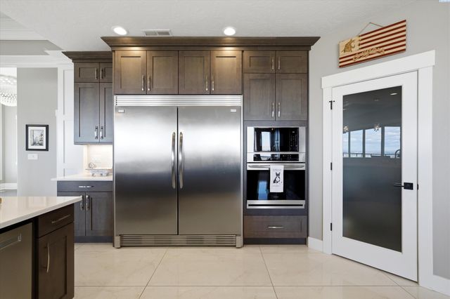 2508 Falconcrest Loop, Richland, WA 99352