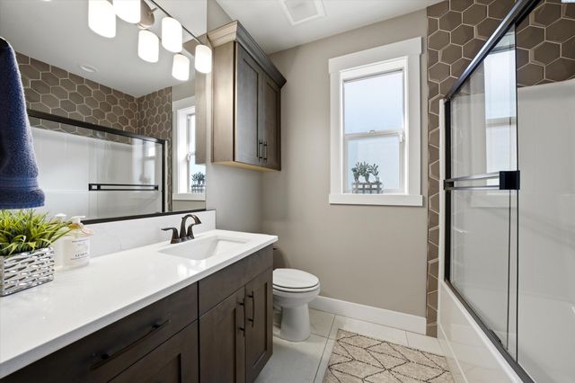 2508 Falconcrest Loop, Richland, WA 99352