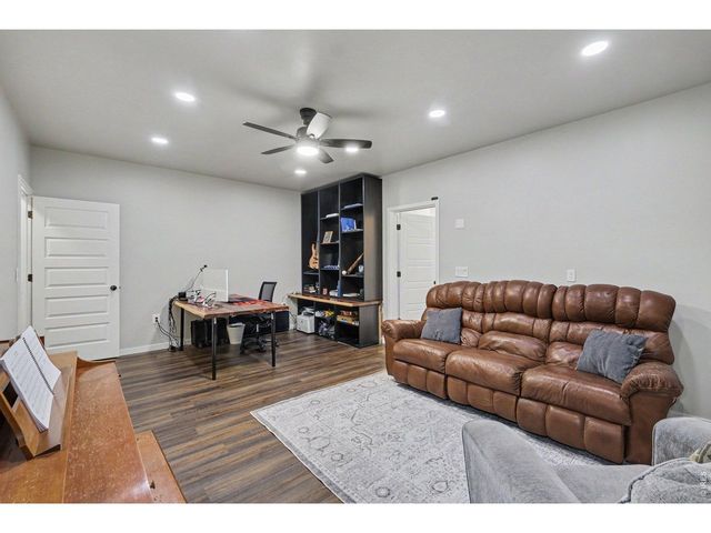 7467 Horsechestnut St, Wellington, CO 80549