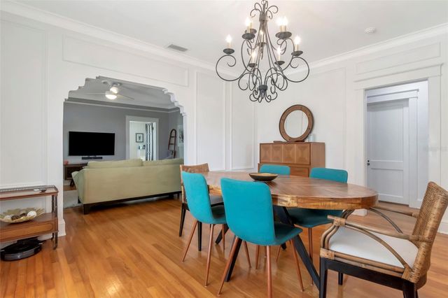 1601 E POWHATAN AVENUE, Tampa, FL 33610