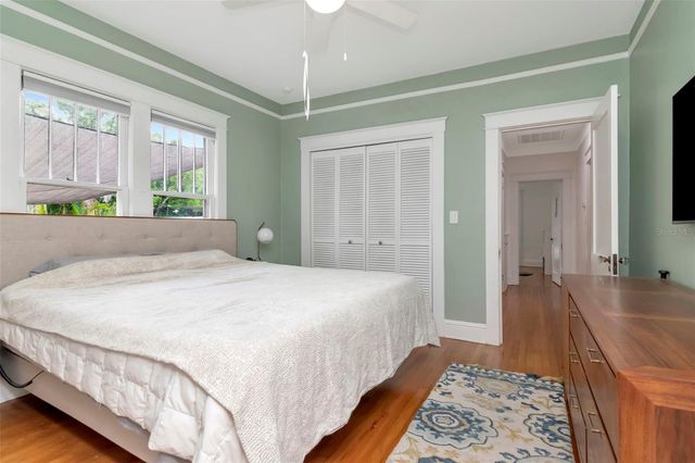 1601 E POWHATAN AVENUE, Tampa, FL 33610