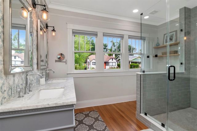 1601 E POWHATAN AVENUE, Tampa, FL 33610