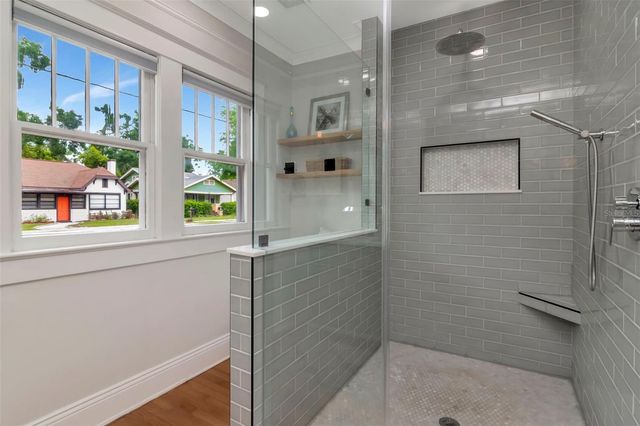 1601 E POWHATAN AVENUE, Tampa, FL 33610