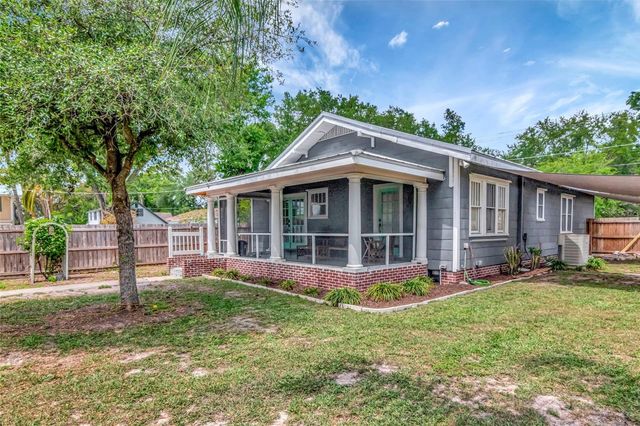 1601 E POWHATAN AVENUE, Tampa, FL 33610