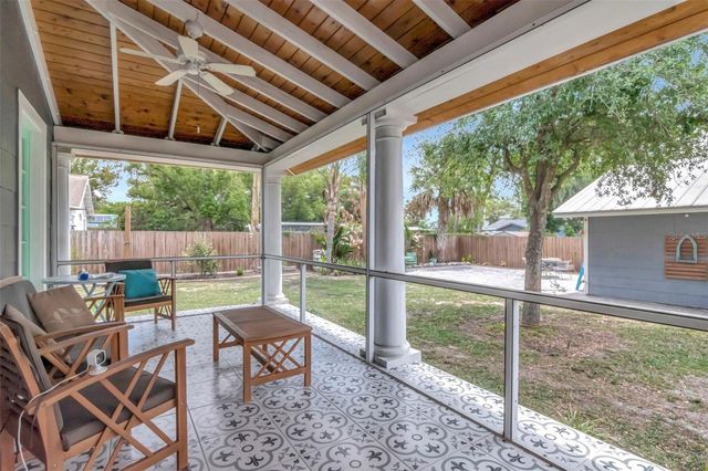 1601 E POWHATAN AVENUE, Tampa, FL 33610