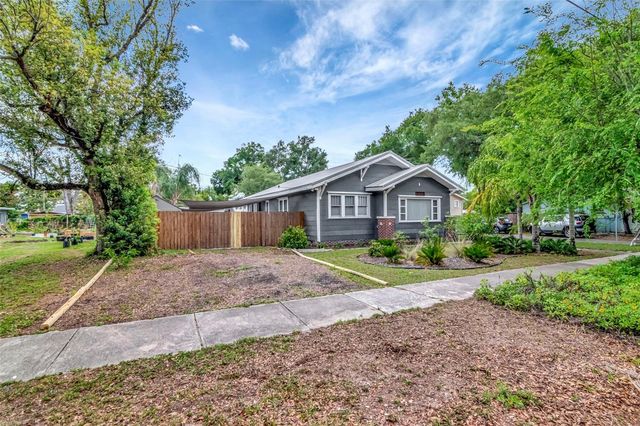 1601 E POWHATAN AVENUE, Tampa, FL 33610