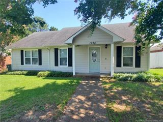 1734 Winnabow Drive, Fayetteville, NC 28304