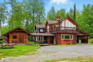 40327 S Malaspina Loop, Talkeetna, AK 99676