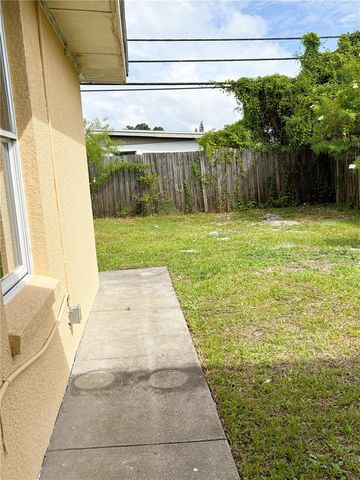 4409 W PARIS STREET, Tampa, FL 33614