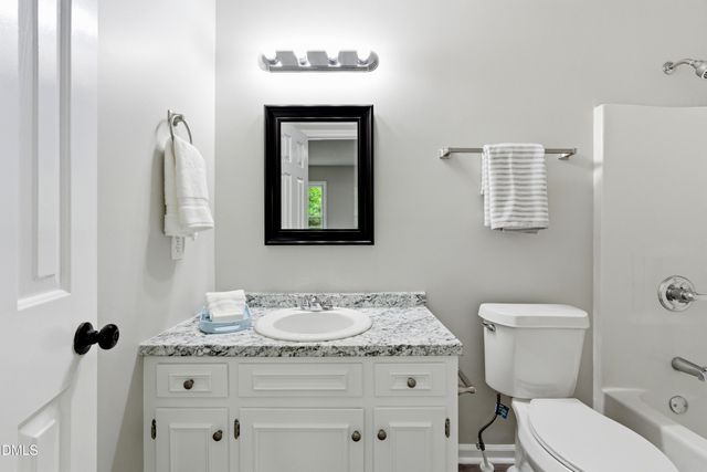 117 Luxon Place, Cary, NC 27513