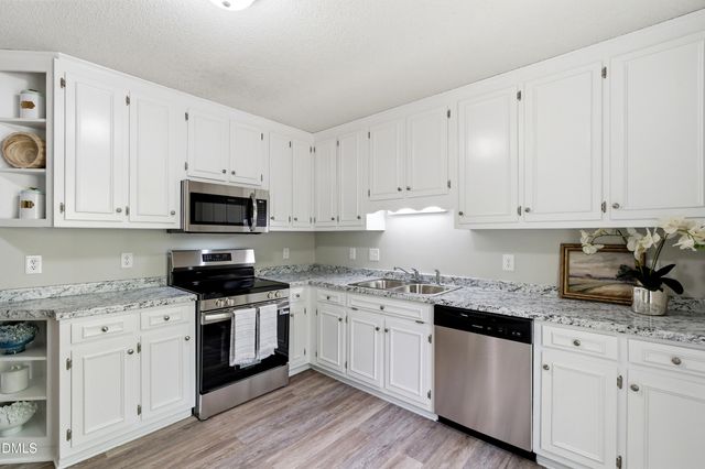 117 Luxon Place, Cary, NC 27513