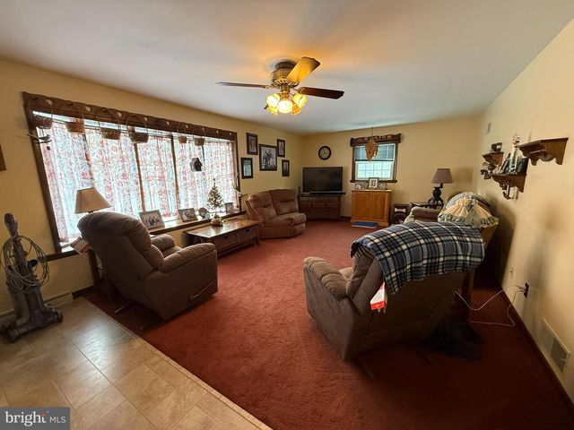 435 WESTLEY RD, Mohnton, PA 19540