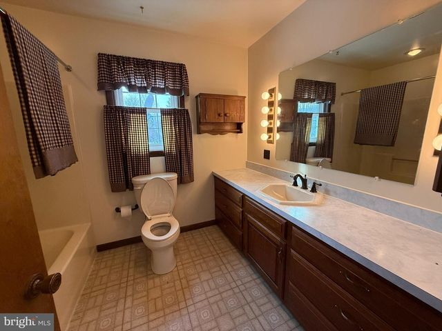 435 WESTLEY RD, Mohnton, PA 19540