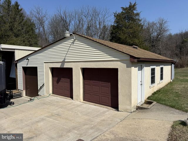 435 WESTLEY RD, Mohnton, PA 19540