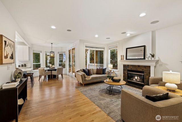 622 9th Avenue S, Kirkland, WA 98033