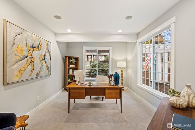 622 9th Avenue S, Kirkland, WA 98033