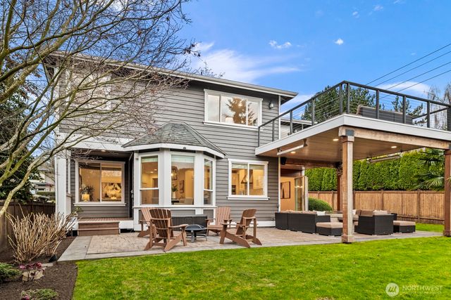 622 9th Avenue S, Kirkland, WA 98033