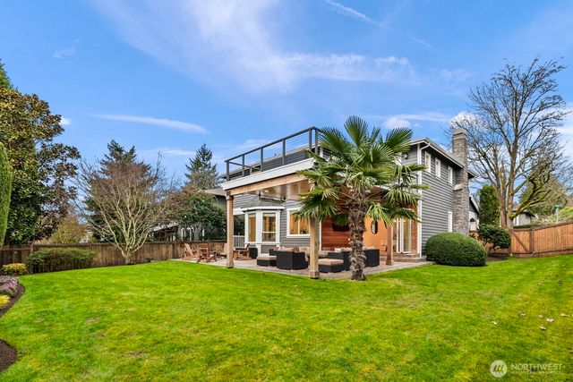 622 9th Avenue S, Kirkland, WA 98033