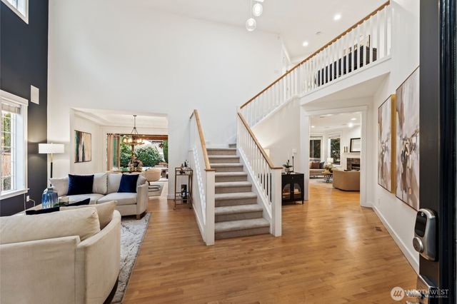 622 9th Avenue S, Kirkland, WA 98033