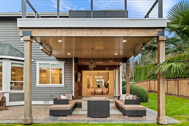 622 9th Avenue S, Kirkland, WA 98033