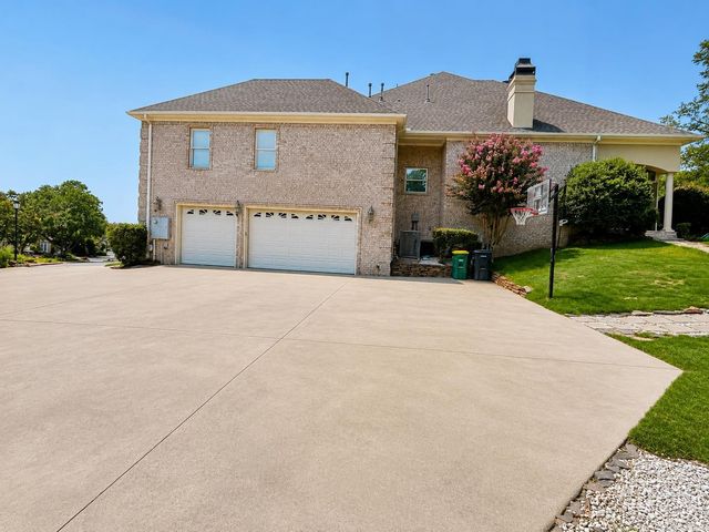 60 Deauville Circle, Little Rock, AR 72223