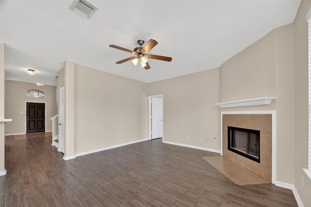 2711 Shallow Falls Court, Pearland, TX 77584