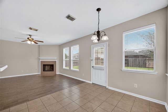 2711 Shallow Falls Court, Pearland, TX 77584