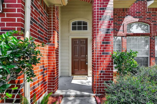 2711 Shallow Falls Court, Pearland, TX 77584
