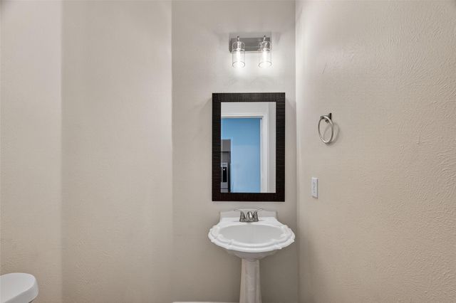 2711 Shallow Falls Court, Pearland, TX 77584