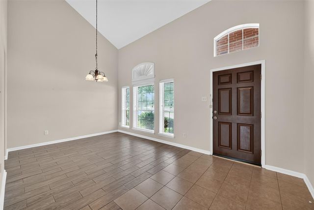 2711 Shallow Falls Court, Pearland, TX 77584