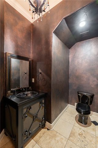 5584 Cordell Drive, Fayetteville, AR 72704