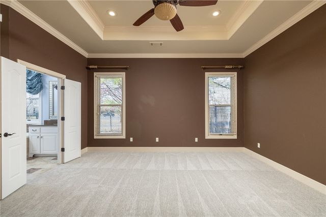 5584 Cordell Drive, Fayetteville, AR 72704