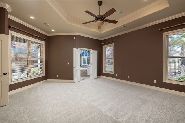 5584 Cordell Drive, Fayetteville, AR 72704