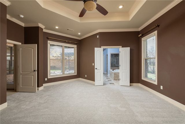 5584 Cordell Drive, Fayetteville, AR 72704