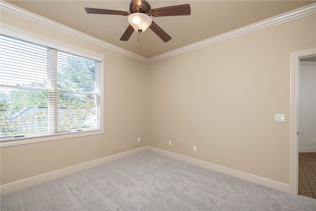 5584 Cordell Drive, Fayetteville, AR 72704