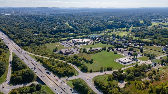 5584 Cordell Drive, Fayetteville, AR 72704