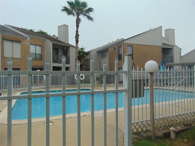 3220 69th Street G1, Galveston, TX 77551