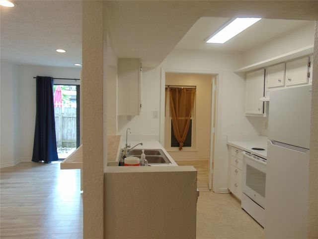 3220 69th Street G1, Galveston, TX 77551