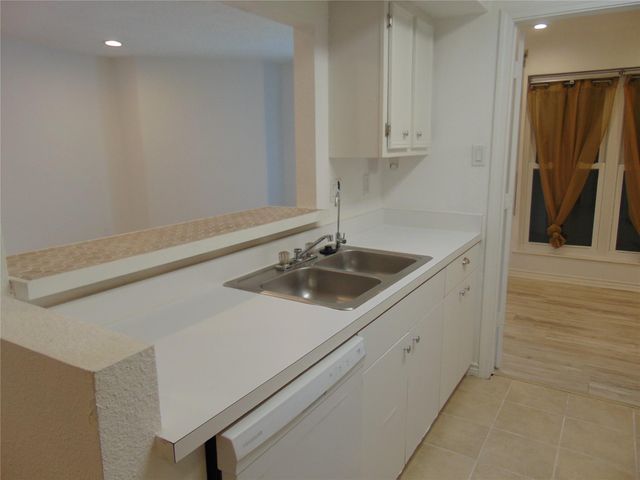 3220 69th Street G1, Galveston, TX 77551