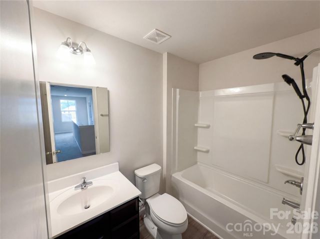 2511 Willow Pond Lane SE, Concord, NC 28025