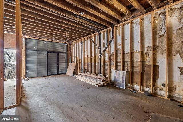 643 N PRESTON ST, Philadelphia, PA 19104