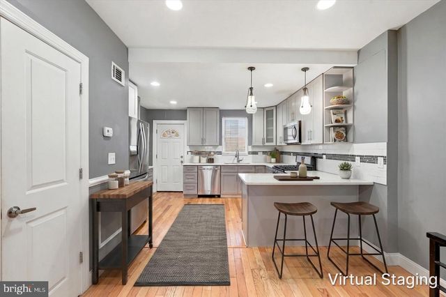 2504 MANTON ST, Philadelphia, PA 19146