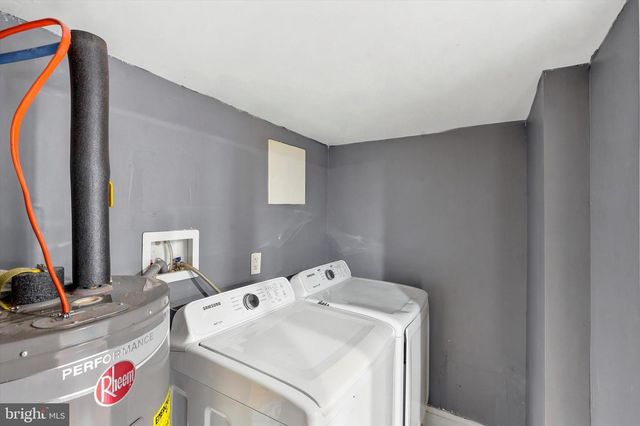2504 MANTON ST, Philadelphia, PA 19146