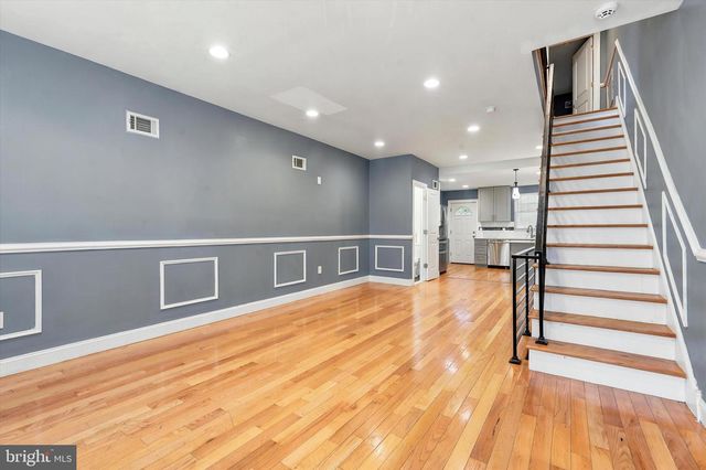 2504 MANTON ST, Philadelphia, PA 19146