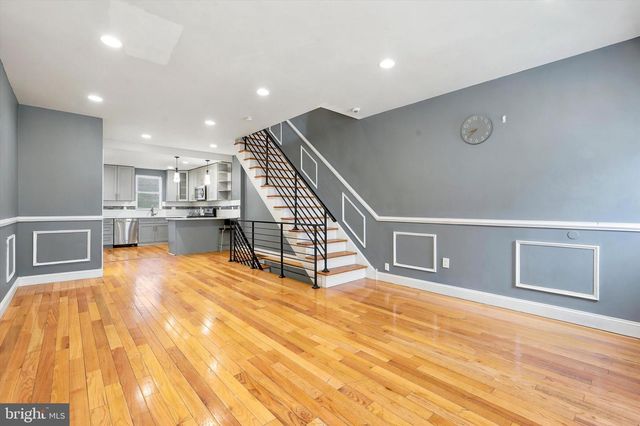 2504 MANTON ST, Philadelphia, PA 19146
