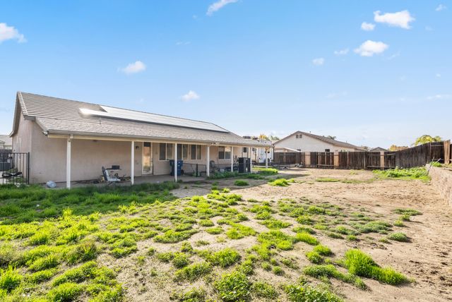 6208 Fire Opal Drive, Bakersfield, CA 93313