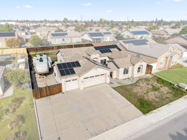 6208 Fire Opal Drive, Bakersfield, CA 93313