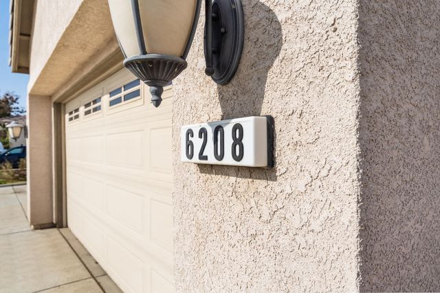 6208 Fire Opal Drive, Bakersfield, CA 93313