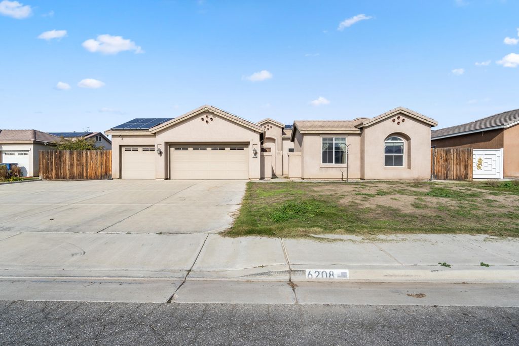 6208 Fire Opal Drive, Bakersfield, CA 93313